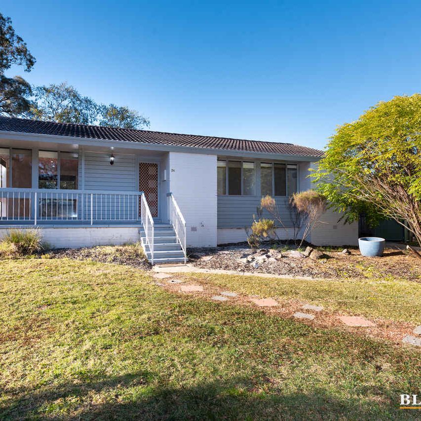 Renovated three bedroom home - Photo 1