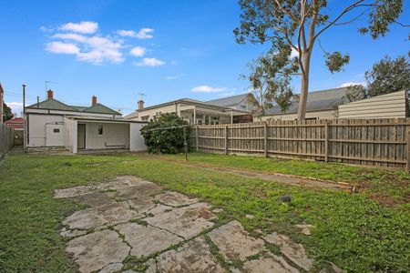 7 Beaconsfield Parade, Northcote VIC 3070 - Photo 3