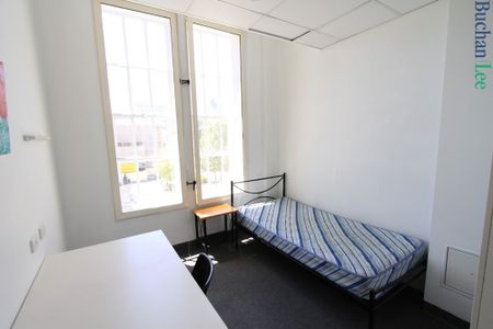 4-bedroom shared unit / apartment, Apt North Terrace - Photo 5