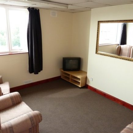 Accommodation 4 Staffs Uni 4 bedroom - Photo 1