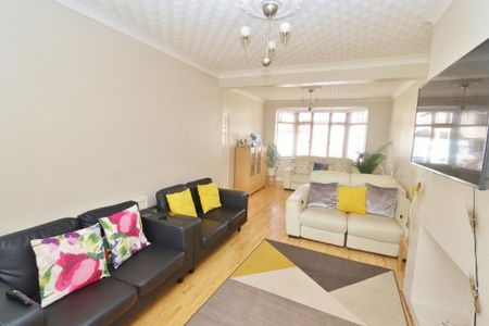 3 bedroom terraced house to rent - Photo 2