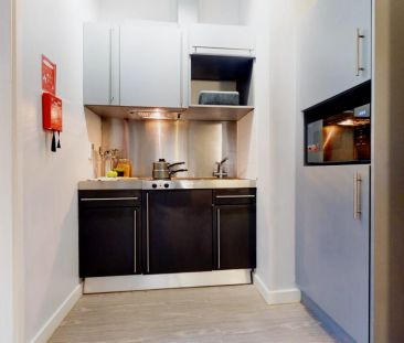 Two Bed Apartment - Photo 3