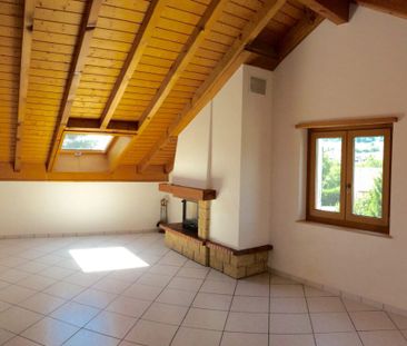 Bel appartement de 3.5 pièces, au 2ème étage, à Lignières - Photo 2