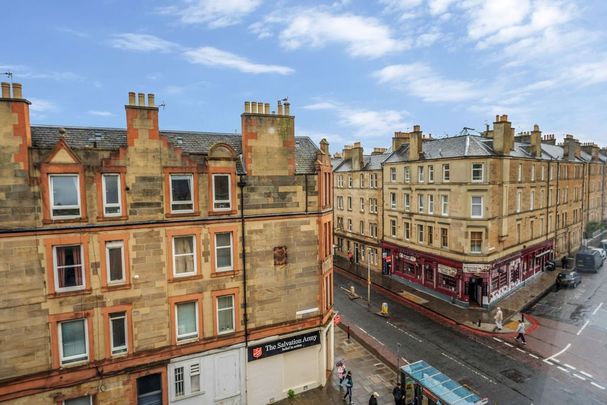 Room in a Shared Flat, Gorgie Road, EH11 - Photo 1