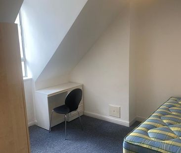 Room in a Shared House, Bristol, BS2 - Photo 5