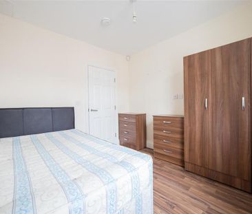 4 bedroom maisonette to rent - Photo 4