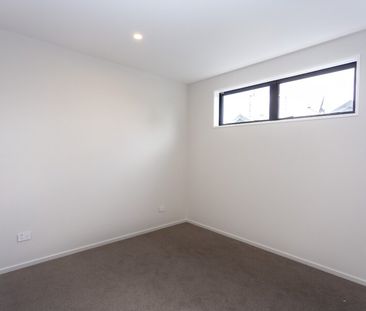 Brand New Three Bedroom Townhouse! - Photo 2