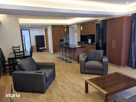 Inchiriere Apartament 3 camere in zona Ultracentrala - Fotografie 2