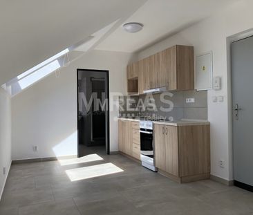 Pronájem bytu 2+kk 34 m² - Photo 2