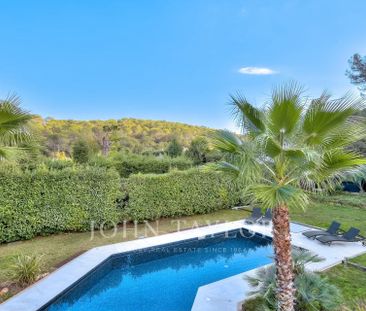 Maison à louer Mougins, Cote d'Azur, France7 500 EUR / Mois - Photo 1