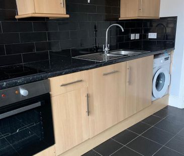 2 bedroom flat to rent - Photo 6