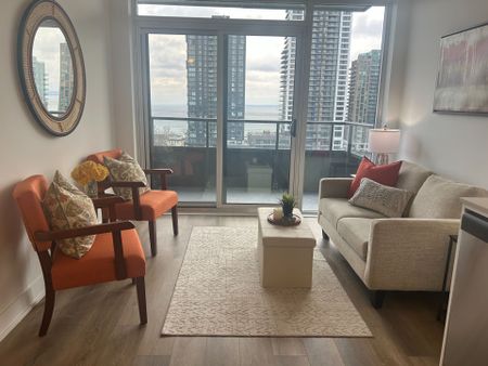 For Lease - 2088 James Street, Burlington, Ontario - Photo 3