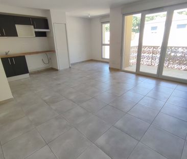 Location Appartement 3 pièces 62m² BRUGUIERES 31150 - Photo 1