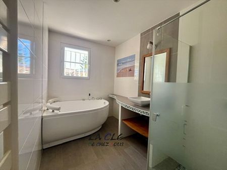 Location Maison 6 pièces 175m² AIFFRES 79230 - Photo 4