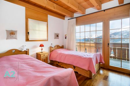 Chalet avec Vue imprenable sur la Vallée et les Alpes - Photo 4