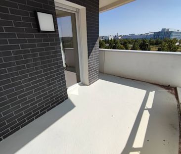 BEZANNES- Rés. HEXAGONE- Apt T2 de 57 m2 avec balcon et stationneme... - Photo 4