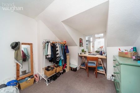 2 bedroom maisonette to rent - Photo 4
