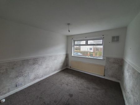 3 bedroom semi-detached house to rent - Photo 5