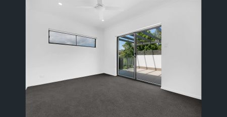 MODERN LIVING IN INNER CITY CHARACTER SUBURB. - Photo 2