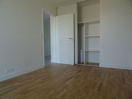 Location Appartement 2 pièces 44m² ST JEAN DE BRAYE 45800 - Photo 3