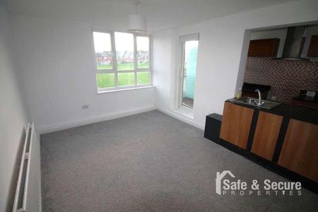 Wellington Walk, Washington, NE37 - Photo 2