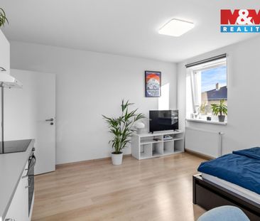 Pronájem bytu 1+kk a garsoniéry 32 m² - Photo 1