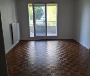 Location Appartement à ST QUENTIN SUR ISERE - Photo 2