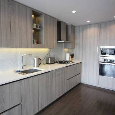 Stunning 1 Bed, 1 Bath, Den, In-Suite Laundry, Balcony & More! - Photo 1