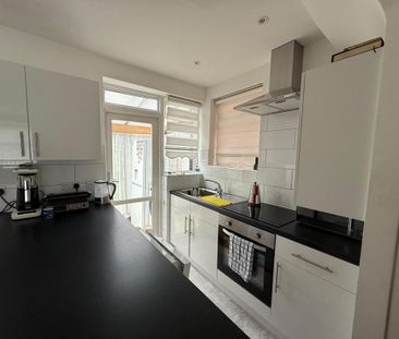 3 bedroom house to rent - Photo 6