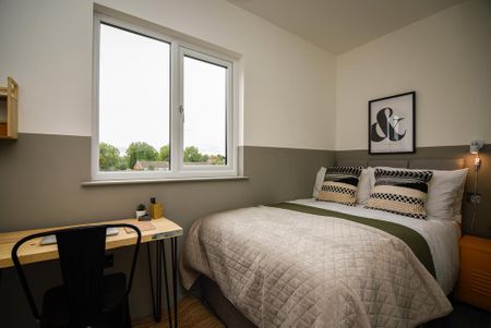 6 bedroom end of terrace house to rent - Photo 3