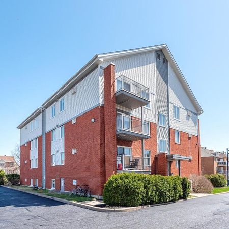 4 1/2 SAINT-BASILE-LE-GRAND adjacent SAINT-BRUNO-DE-MONTARVILLE - Photo 4