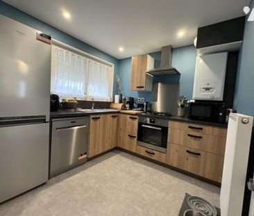 A LOUER – MAISON TYPE 4 RENOVEE - QUARTIER RESIDENTIEL - Photo 5