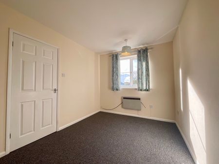 2 bedroom End Terraced House to let - Photo 5