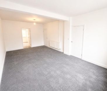 House - Terraced For Rent Brown Street, Ferndale - Photo 3