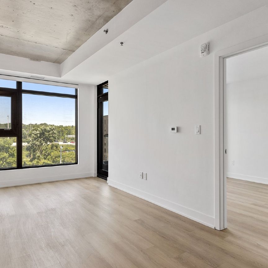 1366 Carling Avenue - 503 - Photo 1