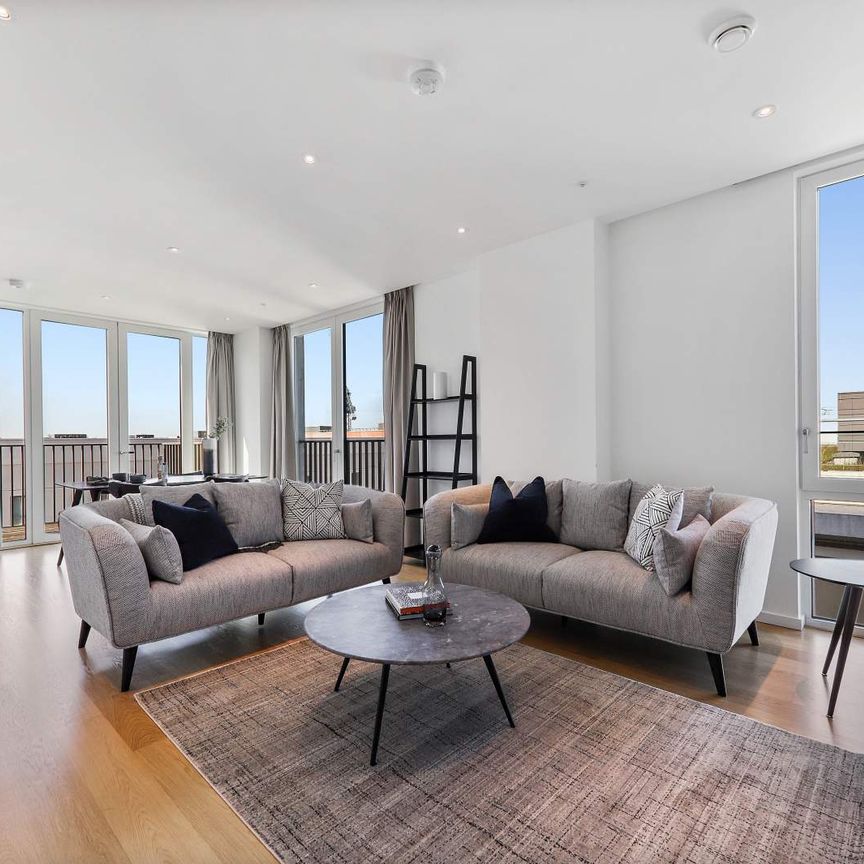 Emperor House, E20 1GB, London - Photo 1