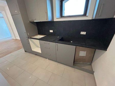 Neu saniertes Haus - Schicke 2- Zimmer Wohnung mit EBK und Balkon zu vermieten! - Foto 5