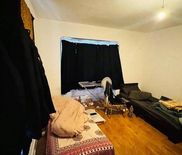 2 bedroom semi-detached house to rent - Photo 4