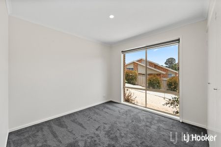 3 Bedroom Duplex with Garage - Photo 4