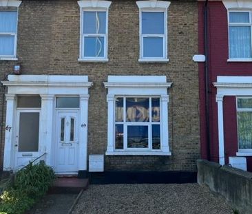 Studio Flat, Bowes Road, N13 - Photo 2
