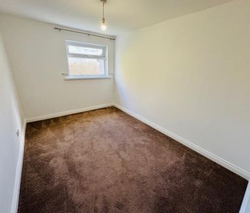 3 bedroom end of terrace house to rent - Photo 1