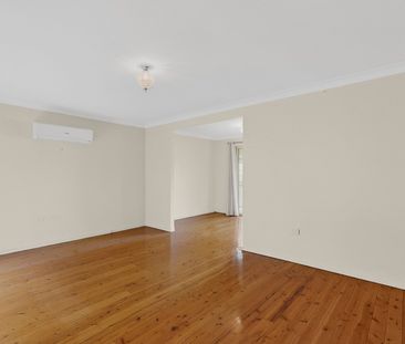 10 Shiraz Place, Eschol Park NSW 2558 - House For Rent | Domain - Photo 2