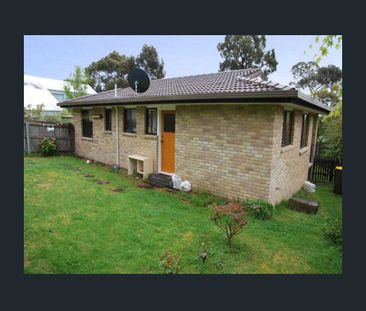 2/11 Pauline Avenue Mount Nelson TAS 7007 Australia - Photo 3