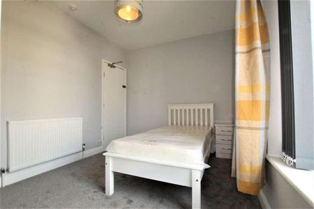 The Common, Ecclesfield, Sheffield, S35 - Photo 3