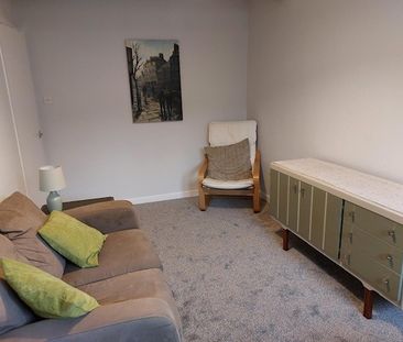 183 Crown Street, Top Floor, Aberdeen, AB11 6JA - Photo 2
