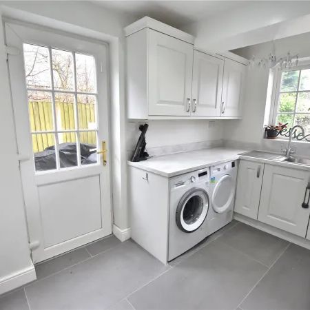 CM11, Norsey Road, Billericay - Photo 1