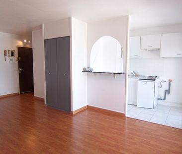 Appartement à louer - REIMS- ST REMI- GAMBETTA - Photo 3