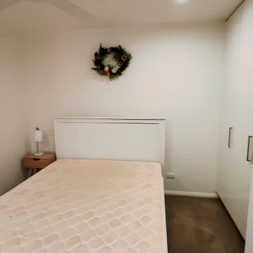 1 bed 1 bath - Photo 1