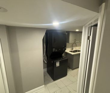 For Lease - 23 Sleightholme Crescent, Brampton, Ontario - Photo 6