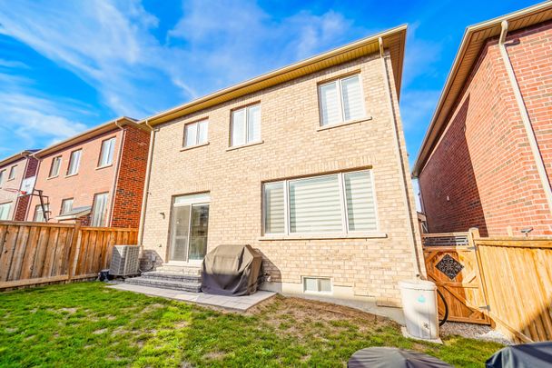 For Lease - 1109 Baltic Lane, Pickering, Ontario - Photo 1